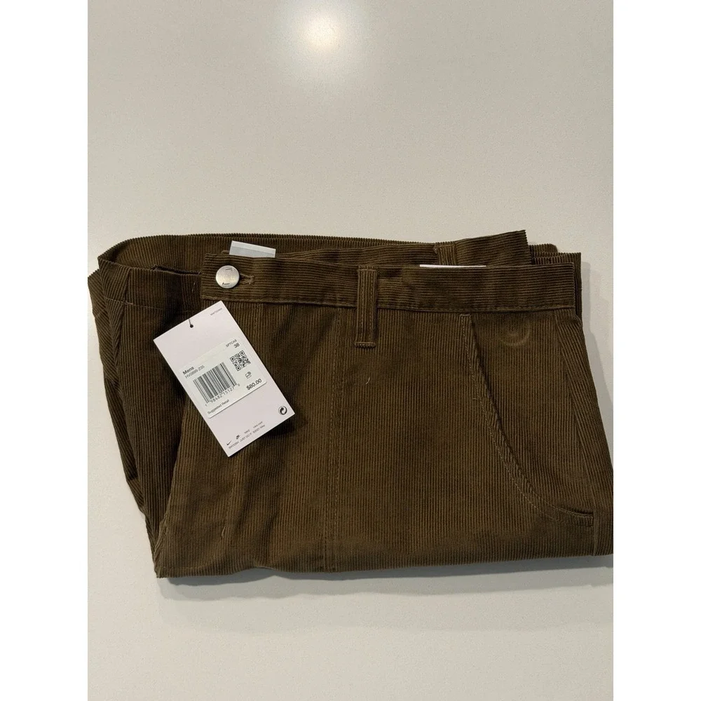 Nike Sportswear Club Woven Cargo Shorts Khaki HV0899-235 Mens Size 38 NWT